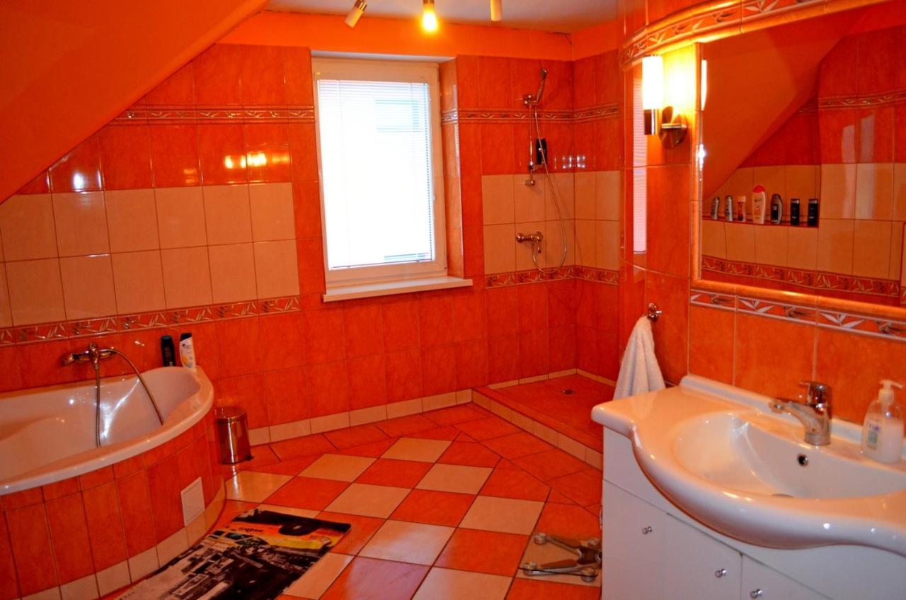 Chalupa Riviera A Apartmany Riviera - Liptov Besenova 루좀베로크 외부 사진