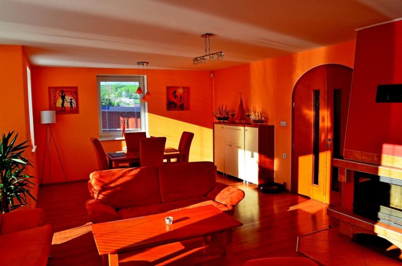 Chalupa Riviera A Apartmany Riviera - Liptov Besenova 루좀베로크 외부 사진