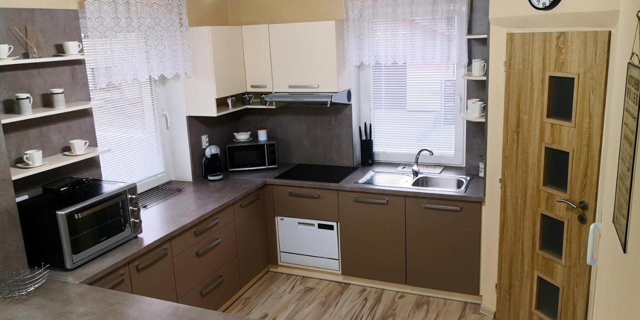 Chalupa Riviera A Apartmany Riviera - Liptov Besenova 루좀베로크 외부 사진